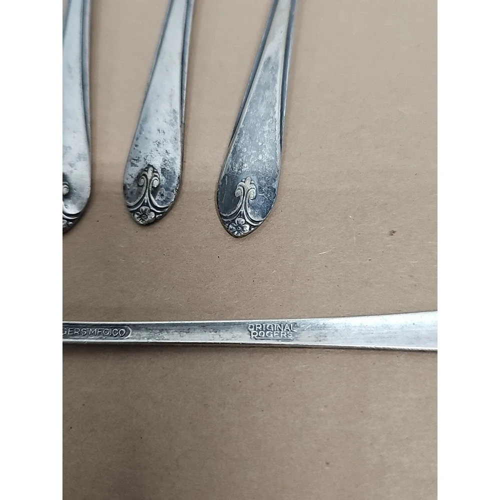 Set of 5‎ VTG Wm Rogers Mfg Co Original Rogers Silverplate Pickle Cocktail Forks